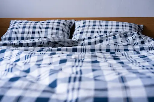 Microfiber vs Polycotton bed sheets